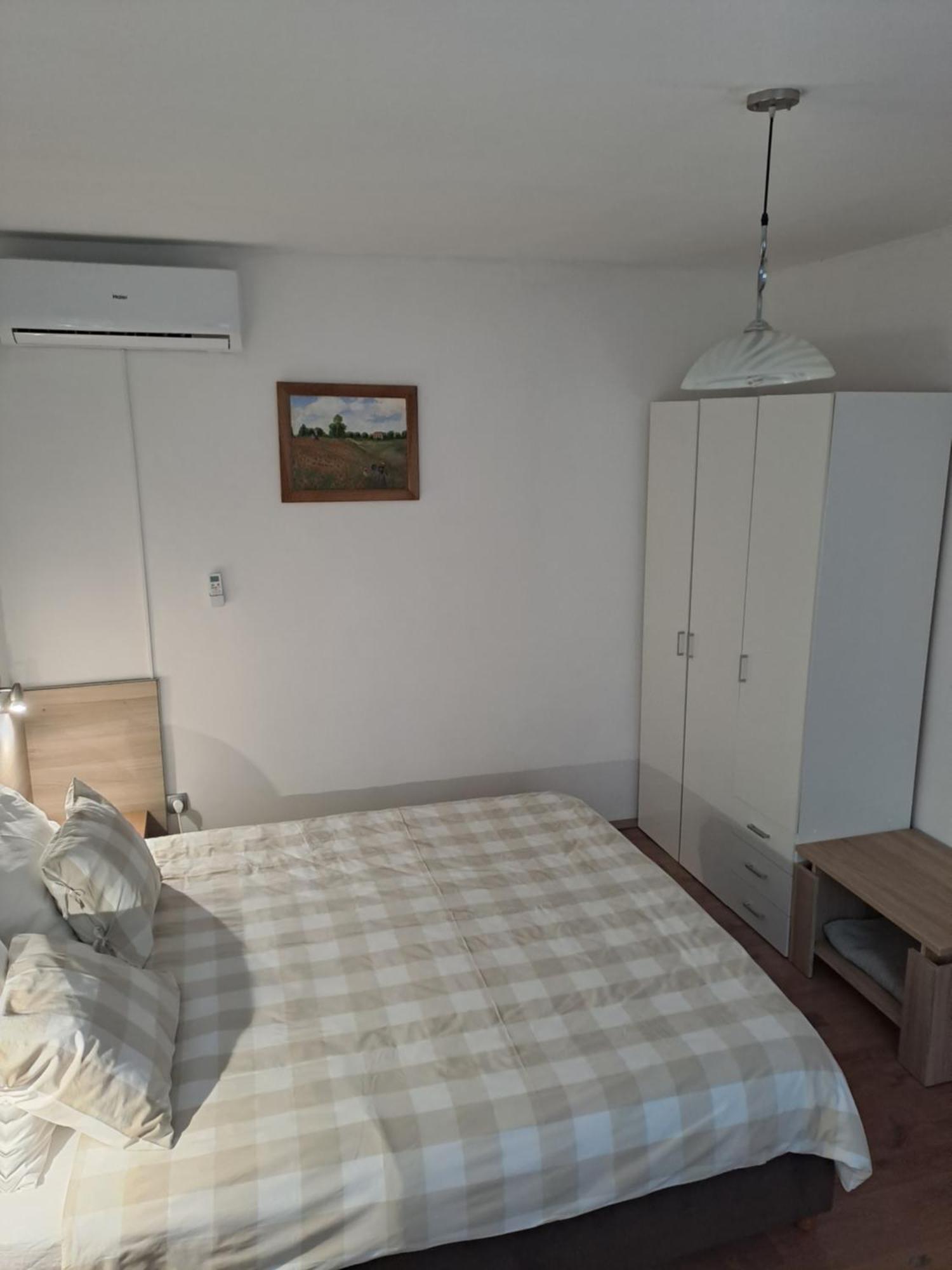 Guesthouse Andrea ポールヤナク エクステリア 写真